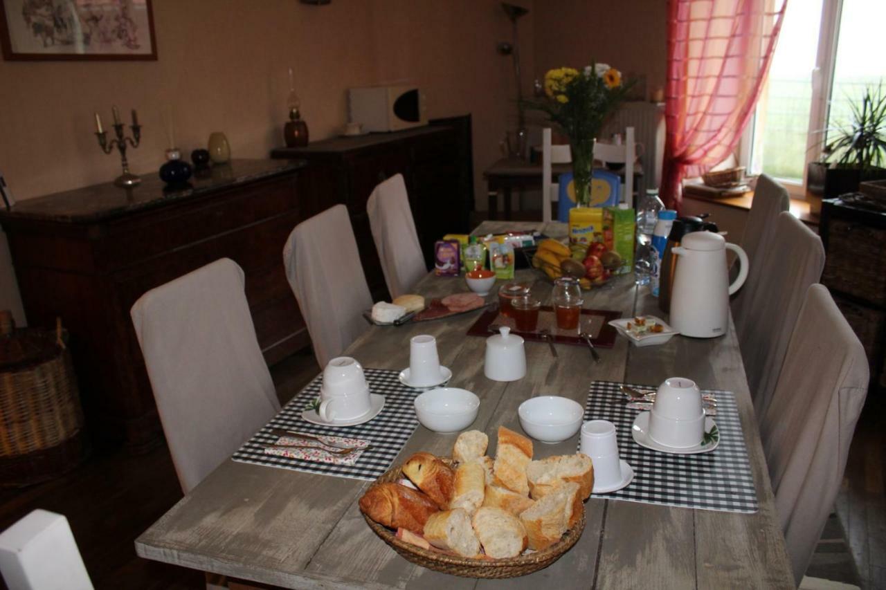 Ferme Des Champs Hotel Vrecourt Ngoại thất bức ảnh